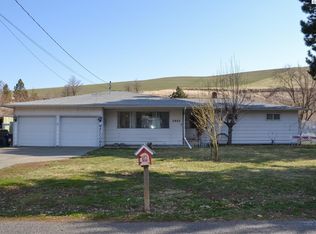 1401 S 5th St, Dayton, WA 99328
