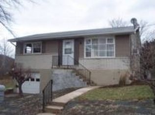 1829 Old Spring Valley Rd, Reading, PA 19604