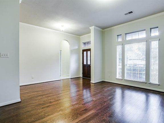5th image of 2513 White Falls Dr