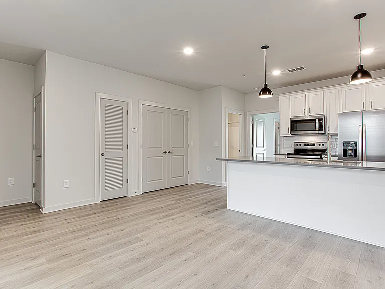 Wisteria Ridge — Photo 25