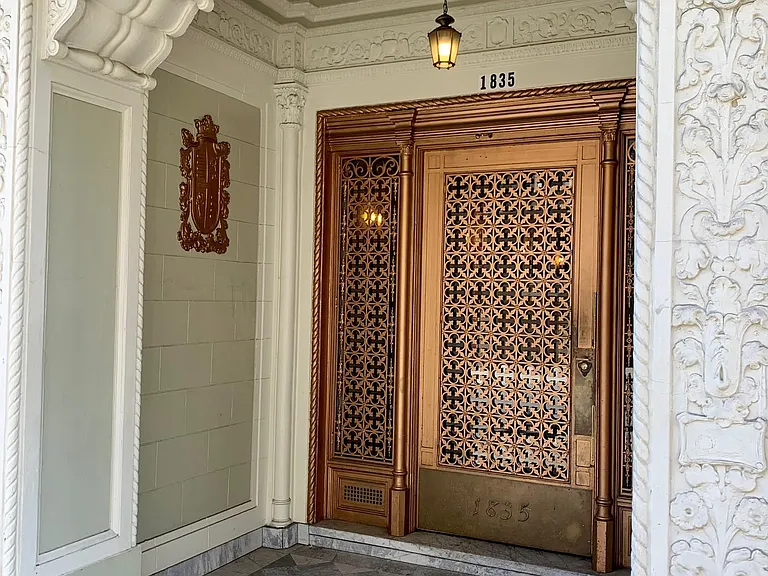 1835 Clay St #101 — Photo 12