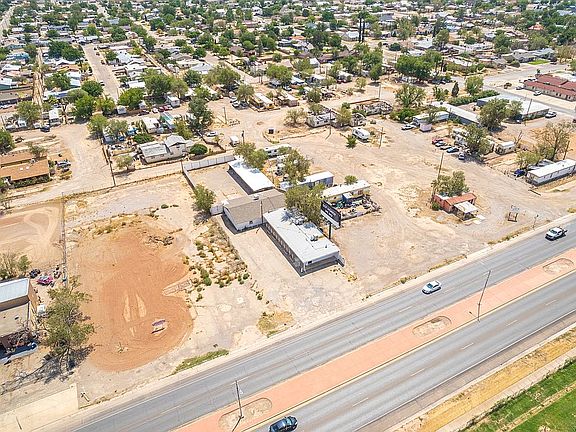 3rd image of 1640 N White Sands Blvd