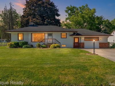 2324 Edwards St, Grand Blanc, MI, 48439