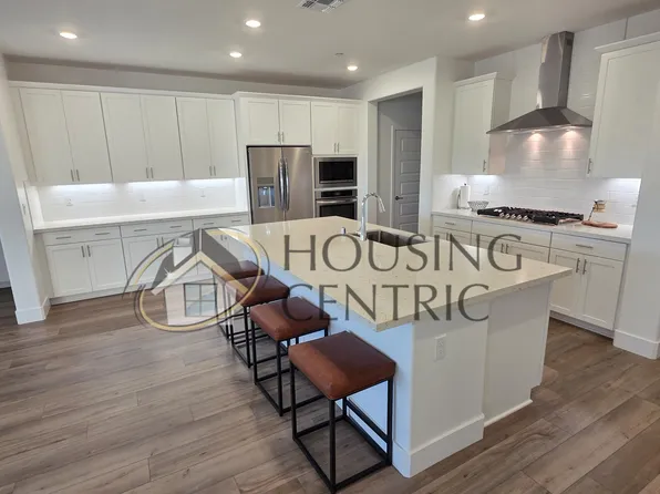 590 San Sorrento St, El Dorado Hills, CA 95762