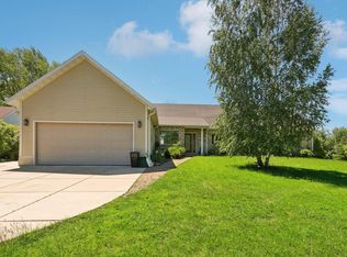 8209 N Port Washington Rd, Milwaukee, WI 53217