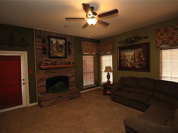 4th image of 2605 Clovermeadow Dr