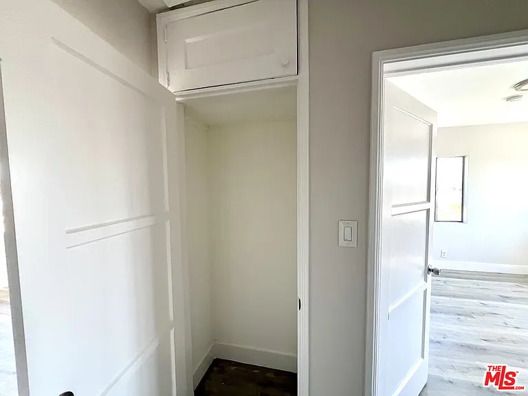 254 E Lanzit Ave #1 — Photo 27