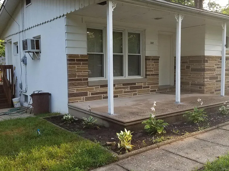 332 Dennis Ave — Photo 4