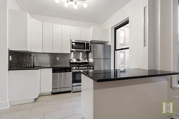 Rented by Halstead Real Estate | media 6