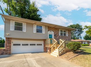 5130 Lockerbie Ct, Columbus, IN 47203