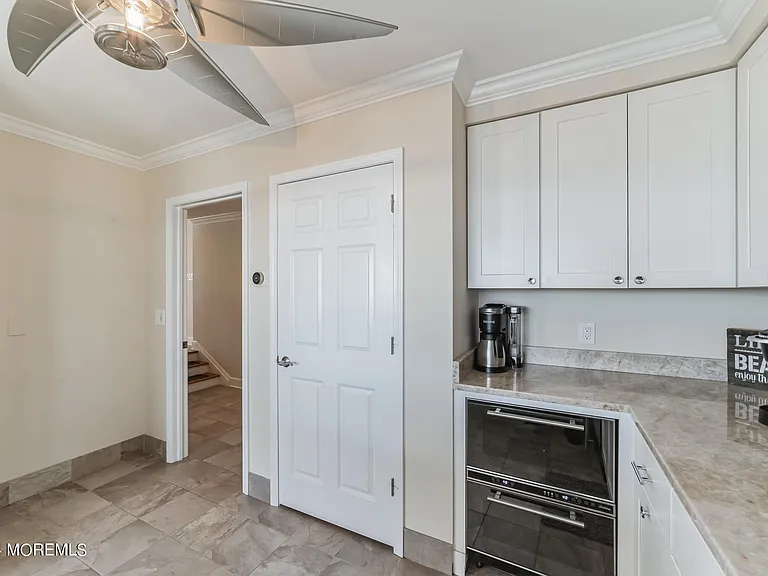 340 Bay Ln — Photo 47