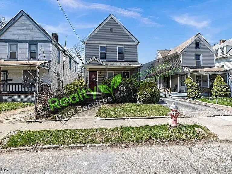 1260 E 113th St Cleveland OH 44108 - 1260 E 113th St Cleveland OH 44108 — Photo 1