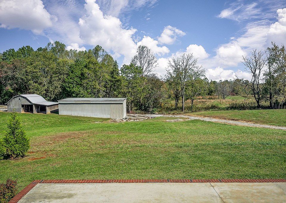 49th image of 3868 Burgess Falls Rd