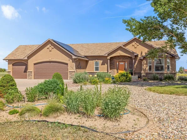 406 N Idledale Dr, Pueblo West, CO 81007