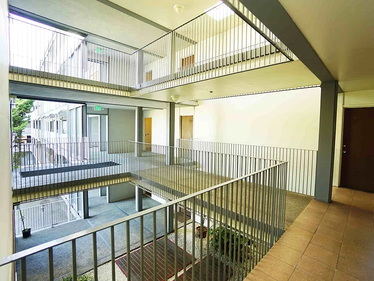 Berkeley Park Apartments — Photo 7