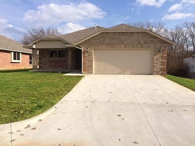 1st image of 1509 Morland Ave