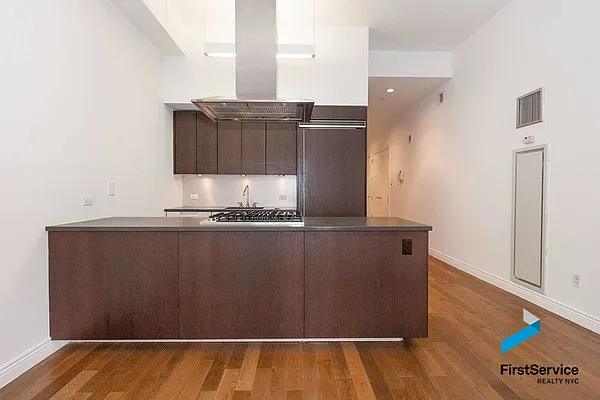 Rented by FirstService Realty (legacy) | media 16