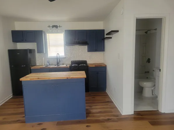 102 Briarcliff Dr APT A, Youngsville, LA 70592