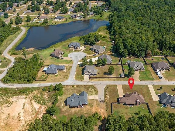 2nd image of 136 Bralan Dr