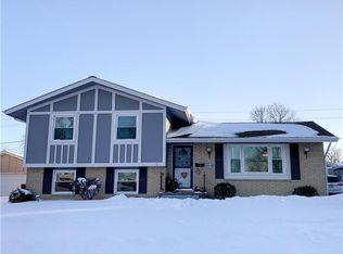 517 SE 9th St, Ankeny, IA 50021