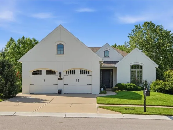8430 N Donnelly Ct, Kansas City, MO 64157
