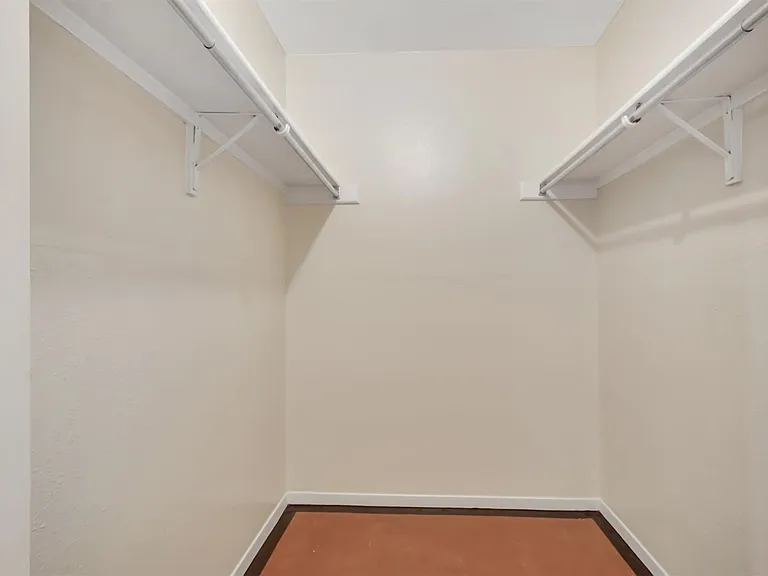5703 W Gate Blvd #B — Photo 17