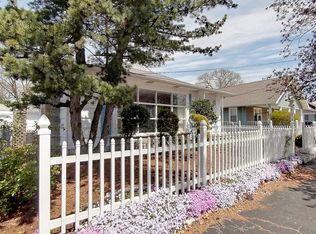 20 Suffolk Ave, Pawtucket, RI 02861