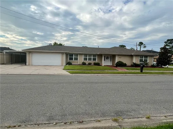 10821 Pressburg St, New Orleans, LA 70127