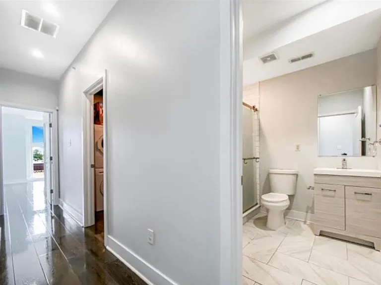 2211 Moore St #2 — Photo 10