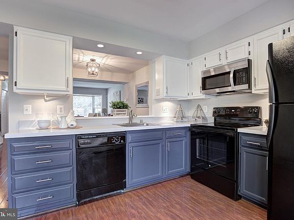 4th image of 6647 Medinah Ln
