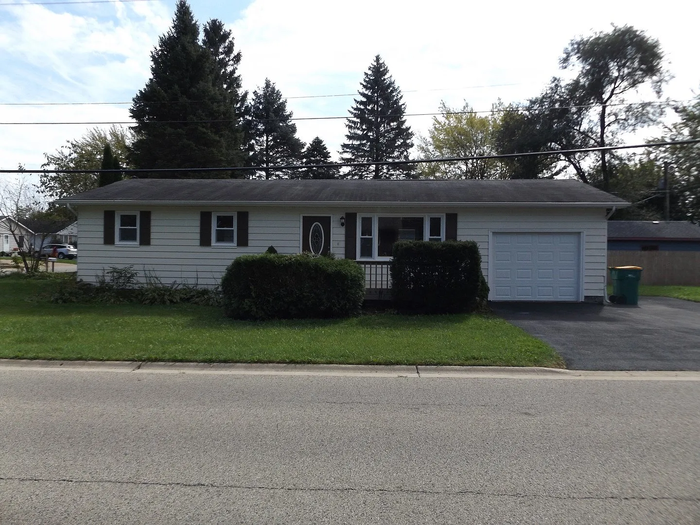 1410 North Ave photo 1