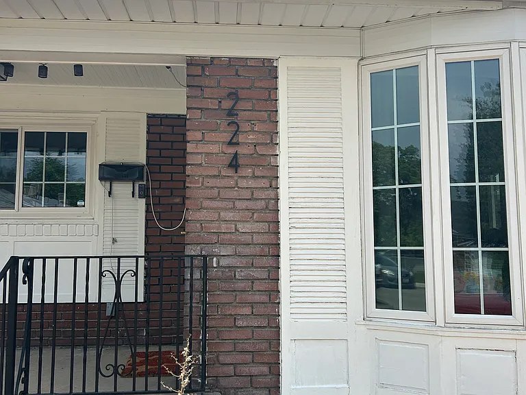 Closed up of front of house