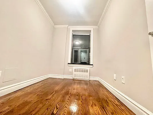 Rented by Century 21 Premier  | media 17