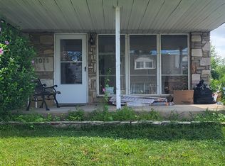 1011 Foster St, Philadelphia, PA 19116