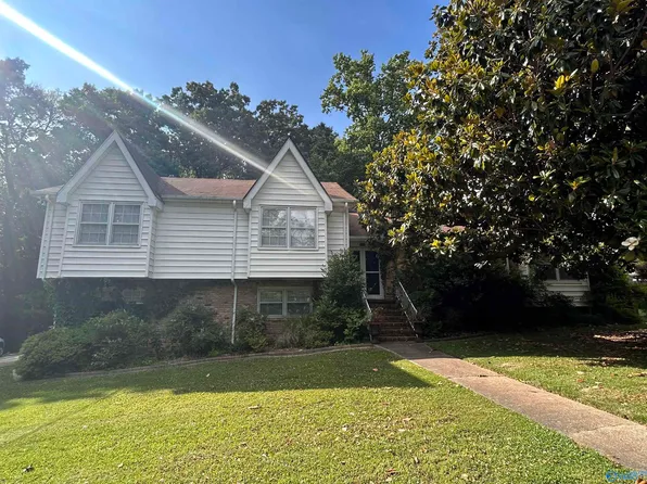 7604 Teal Dr SW, Huntsville, AL 35802
