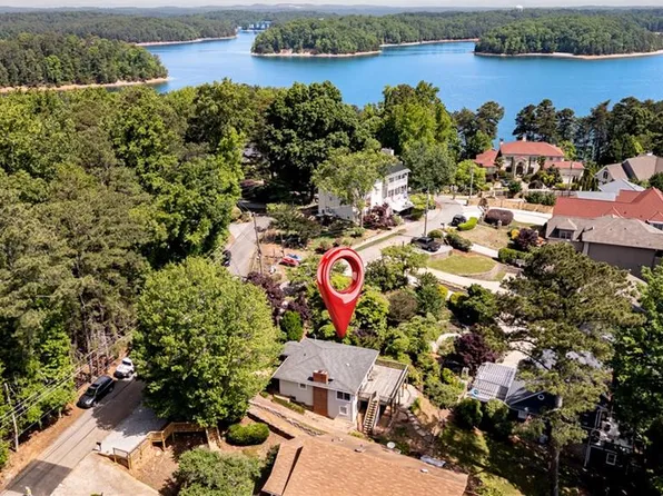 6381 Lakeview Dr, Buford, GA 30518