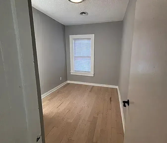 237 Davenport Ave #3 — Photo 3