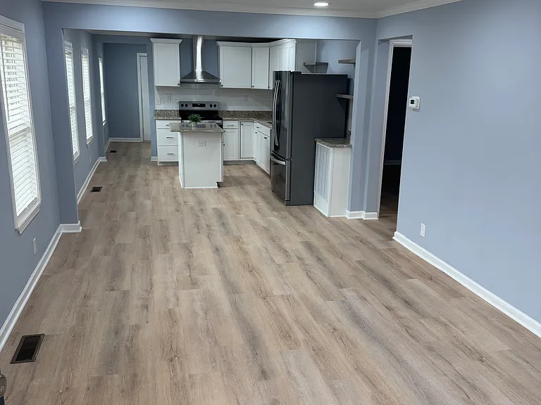 301 S Owens St #A — Photo 13