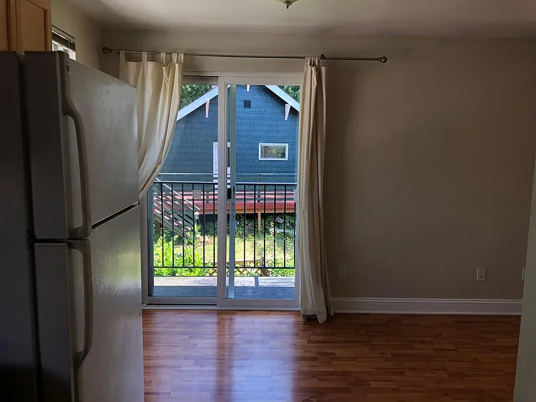 3107 E Madison St #B — Photo 9