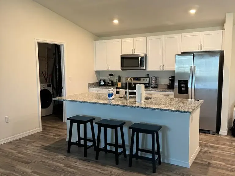 1618 NW 5th Pl #1618 — Photo 7