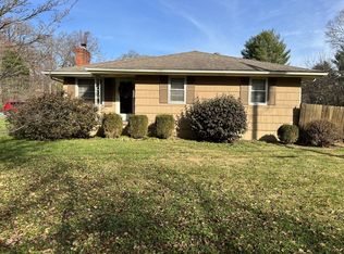 100 Cherry Road Ct, Berea, KY 40403