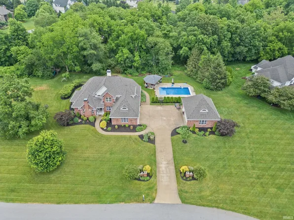 1201 Kingswood Rd W, West Lafayette, IN 47906