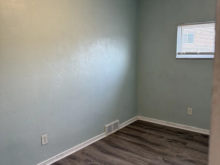 1310 Pirl St — Photo 12