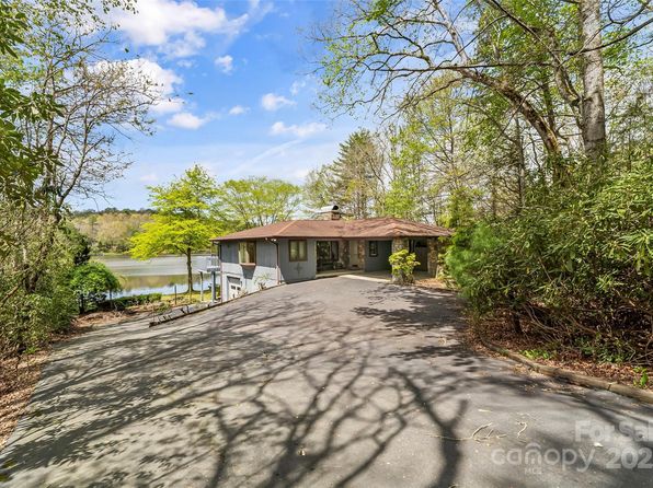 101 Sali Ct, Brevard, NC 28712