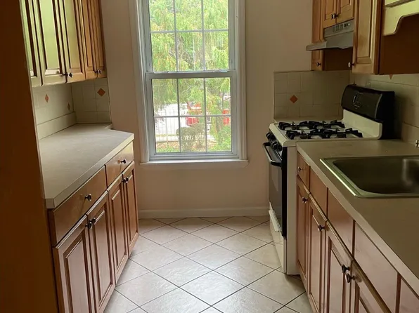 1910 Richmond Rd, Staten Island, NY 10306