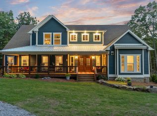 303 N Lake Dr, Altamont, TN 37301