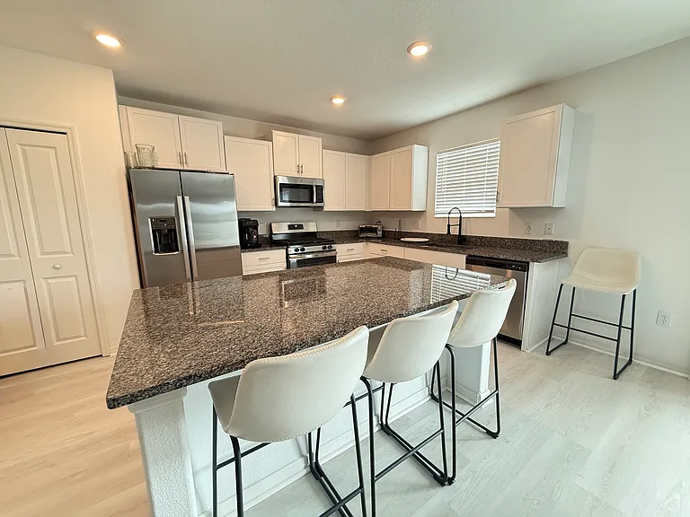 4011 86th St E — Photo 3