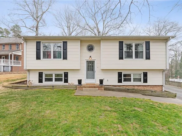 405 Westchester Dr, High Point, NC 27262