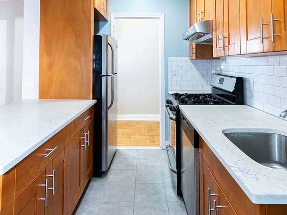 4th image of 41-09 41st St #4B