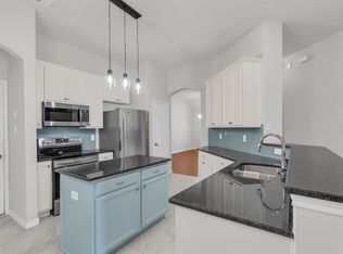 517 Highmoor Ct, Oak Pt, TX 75068